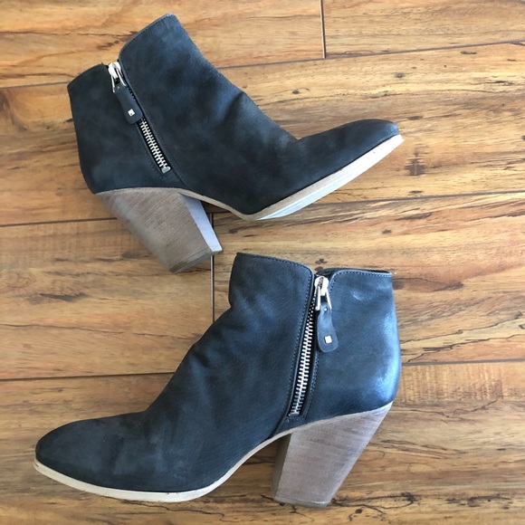 Dolce Vita Black Ankle Boots - Picture 2 of 5